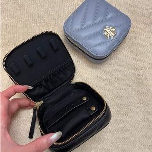 Toryburch jewelry case brand new/ 2 color